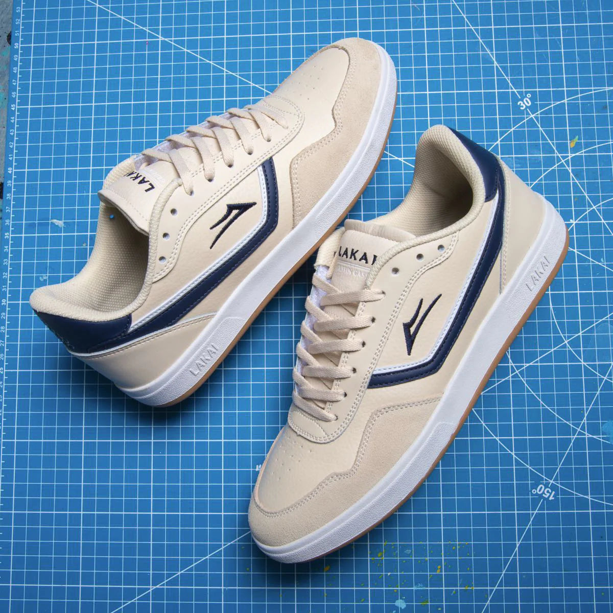 TERRACE SHOE - Cream/Navy