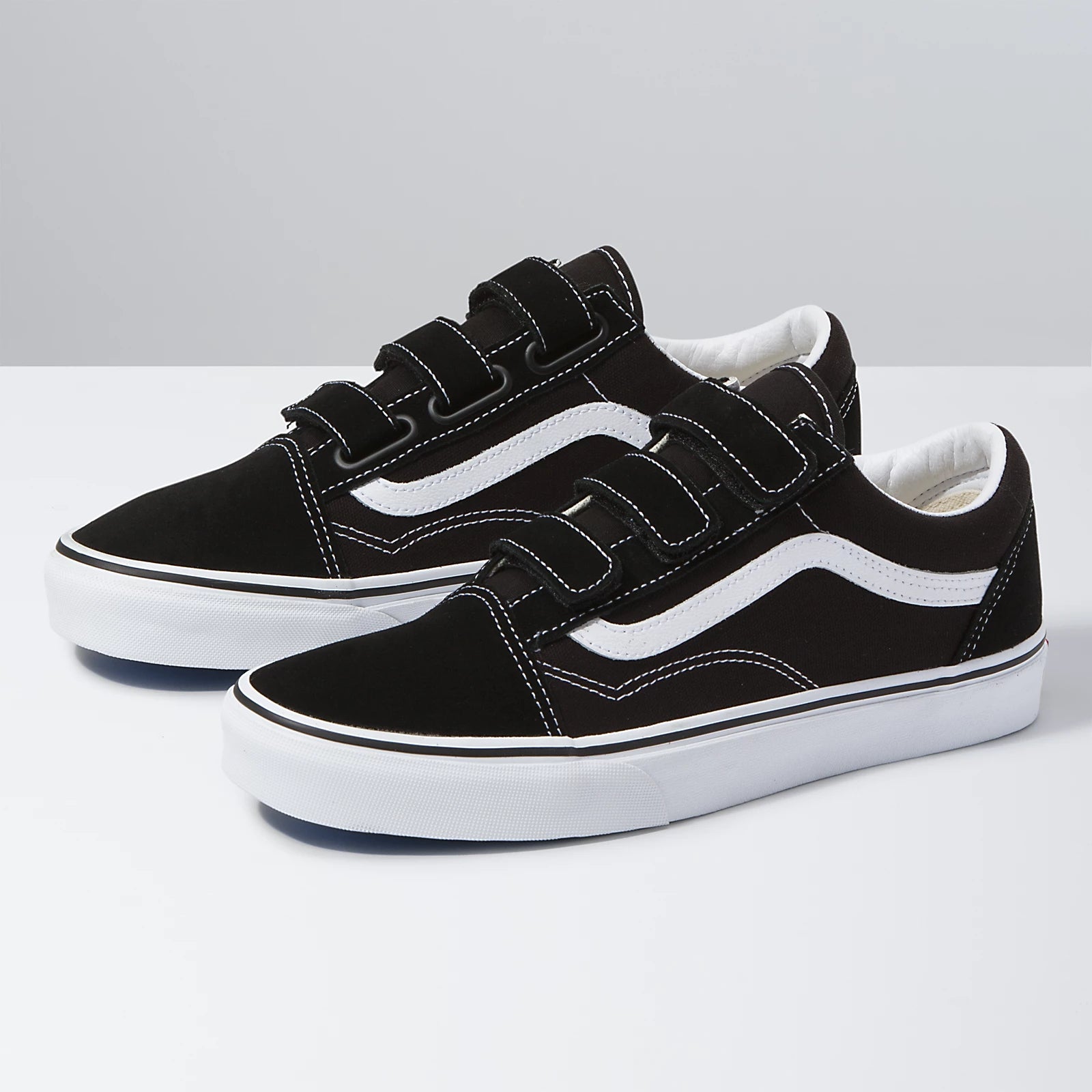 Vans old skool v black and white Clearance